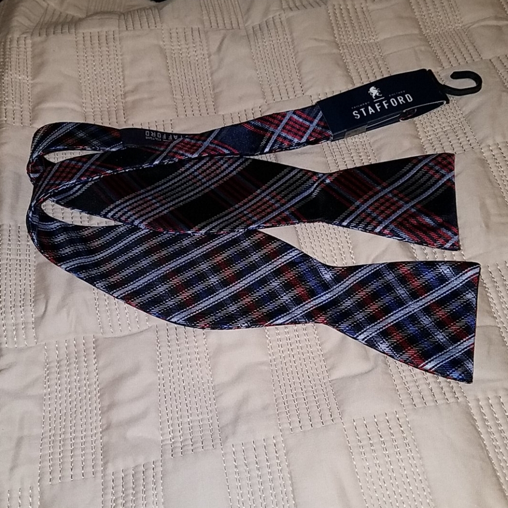 Stafford Bowtie